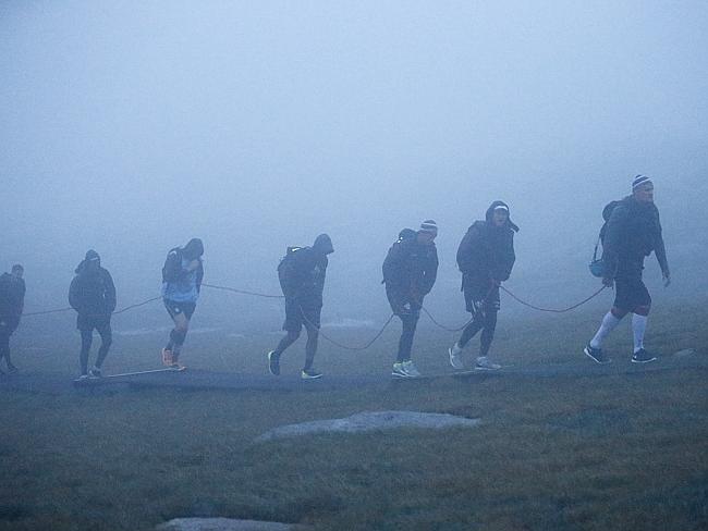 Phoito Bradley Hunter: Manly Sea Eagles on Kosciuszko