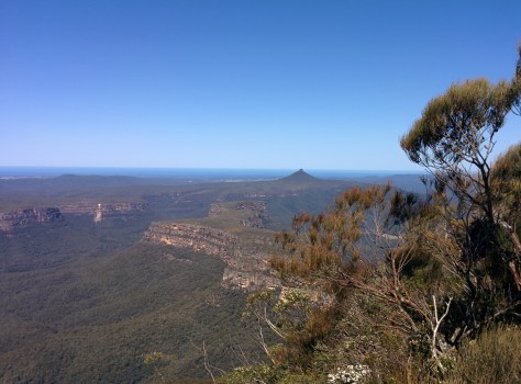Views east acrosss the Budawangs to The Pigeon House