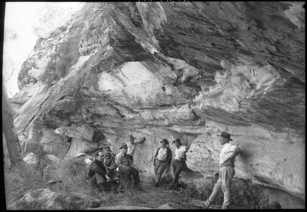 The Tombs, Aboriginal rock art site, Mt Moffatt, Qld, 1949.