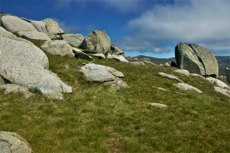 Boulders onKangaroo Ridge. Kosciuszko National Park