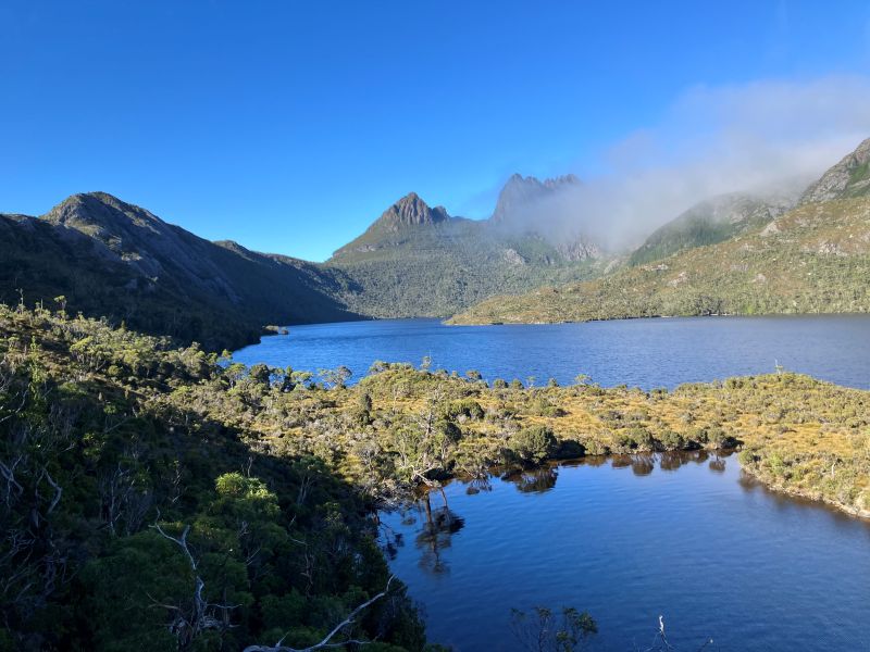 Quartzite ridges. Dove Lake.